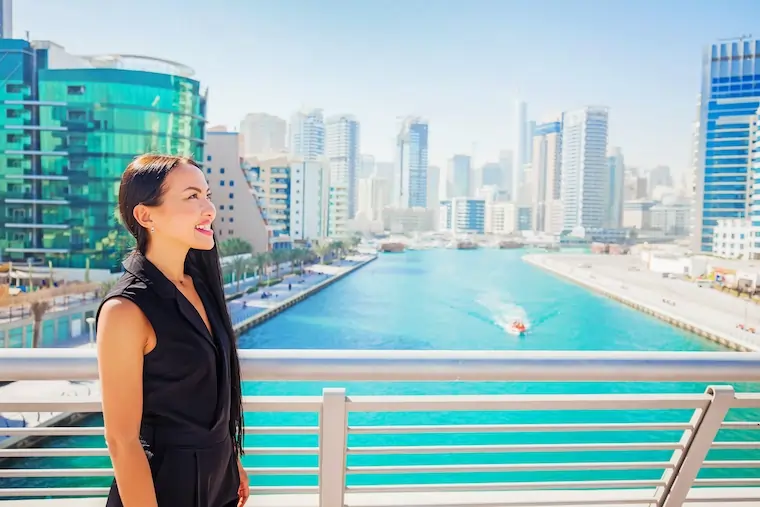 what is the best bank for expats