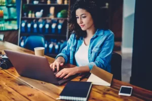 how to send money from Canada to US for free feature image