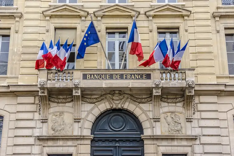 How to open a French Bank Account