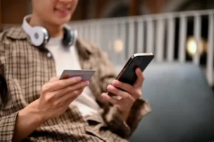 Best Credit Cards for Young Adults